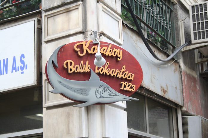 tarihi karaköy bakılçısı